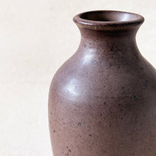 Load image into Gallery viewer, Small Vase in Peat