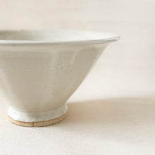 Load image into Gallery viewer, Pedestal Bowl
