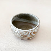 Load image into Gallery viewer, Colletti Footed Bowl