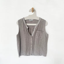 Load image into Gallery viewer, Sleeveless Button-Down Blouse in Mocha
