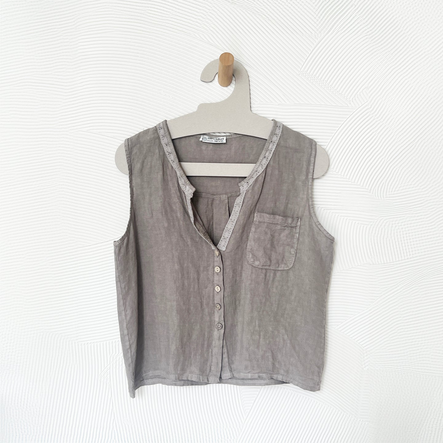 Sleeveless Button-Down Blouse in Mocha