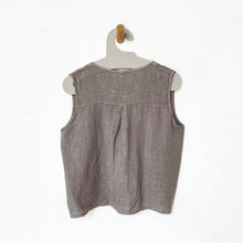 Load image into Gallery viewer, Sleeveless Button-Down Blouse in Mocha