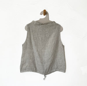Sleeveless Linen Blouse in Natural