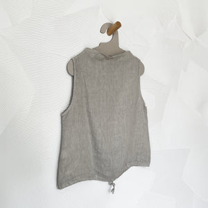 Sleeveless Linen Blouse in Natural