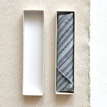 Load image into Gallery viewer, Folding Knife