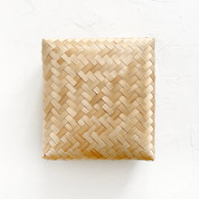 Load image into Gallery viewer, Vintage Bamboo Lidded Box