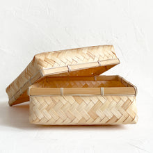 Load image into Gallery viewer, Vintage Bamboo Lidded Box