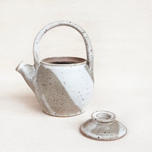 Load image into Gallery viewer, Colletti Small Teapot
