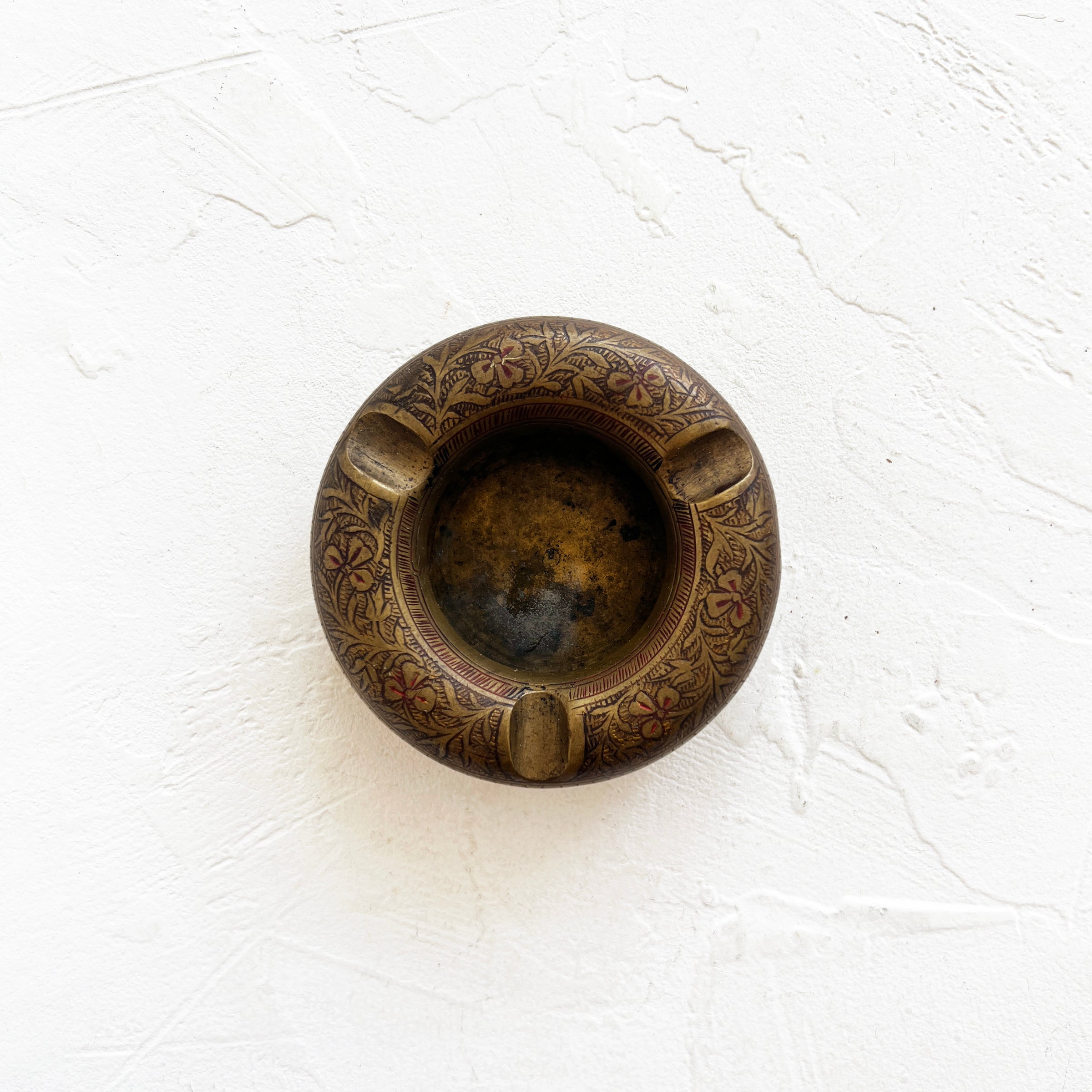 Vintage Round Etched Ashtray