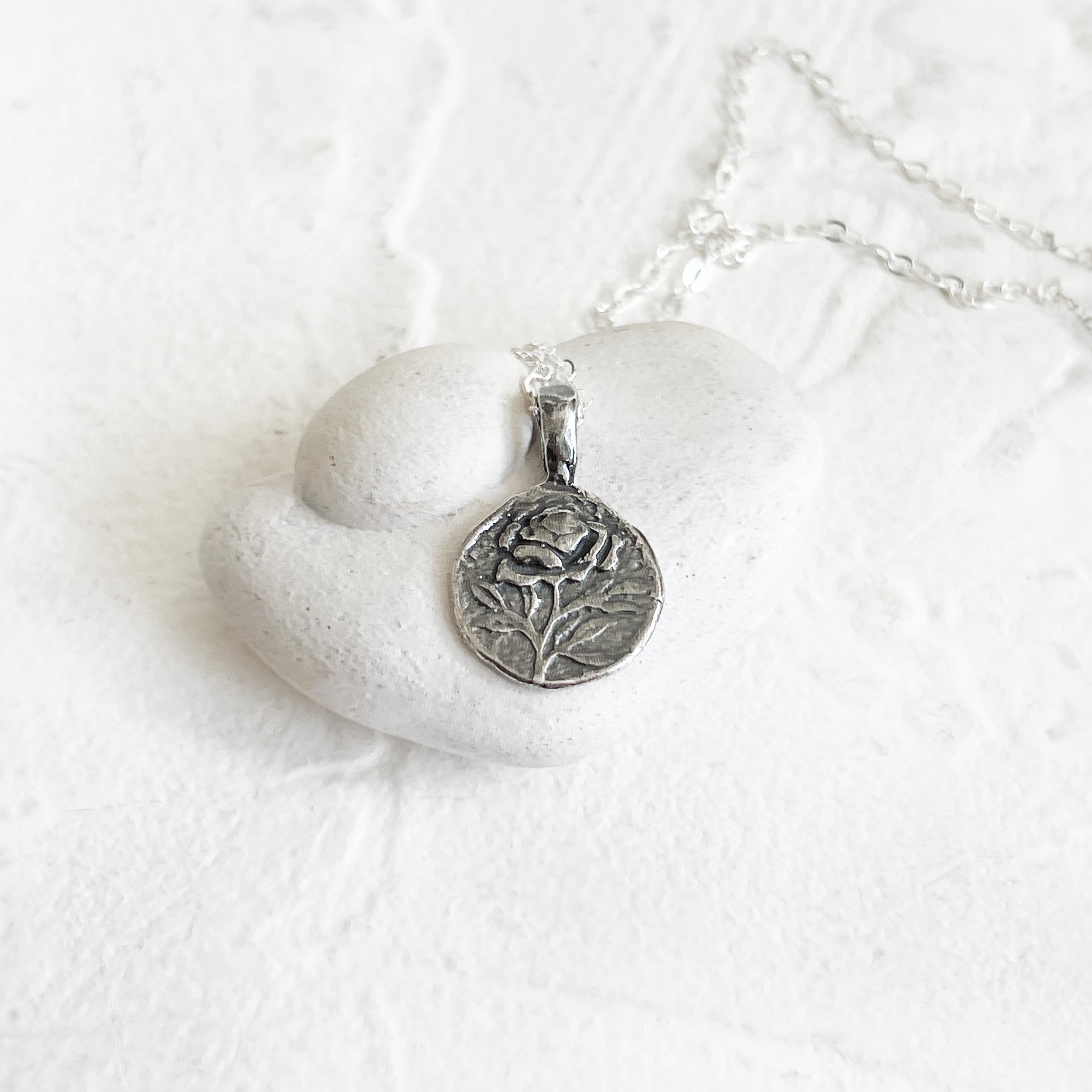 Rosa Necklace