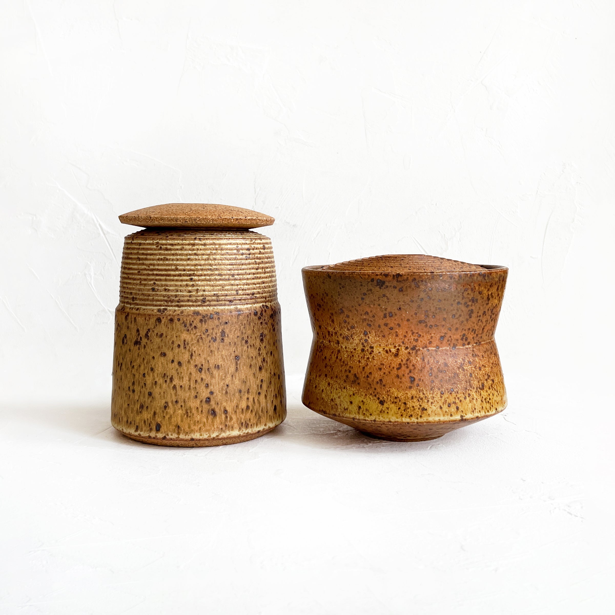 Lidded Vessel in Speckled Pumpkin