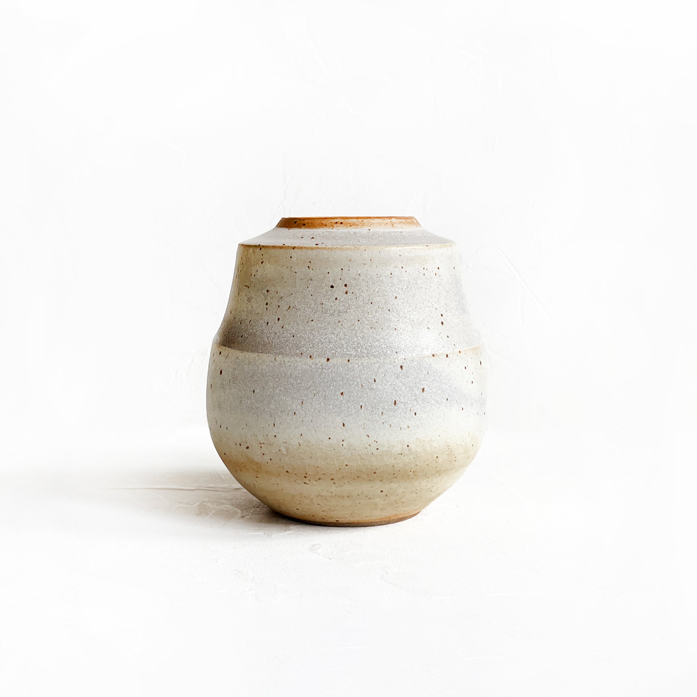 Vase in Speckled White