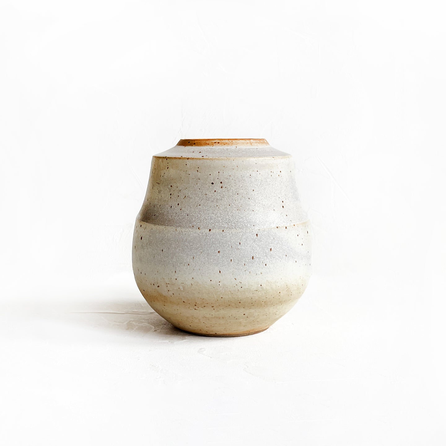 Vase in Speckled White