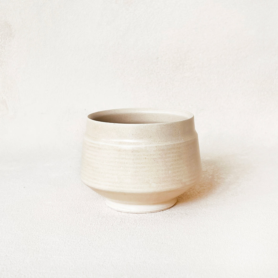 Ceramic Cups in Eggshell