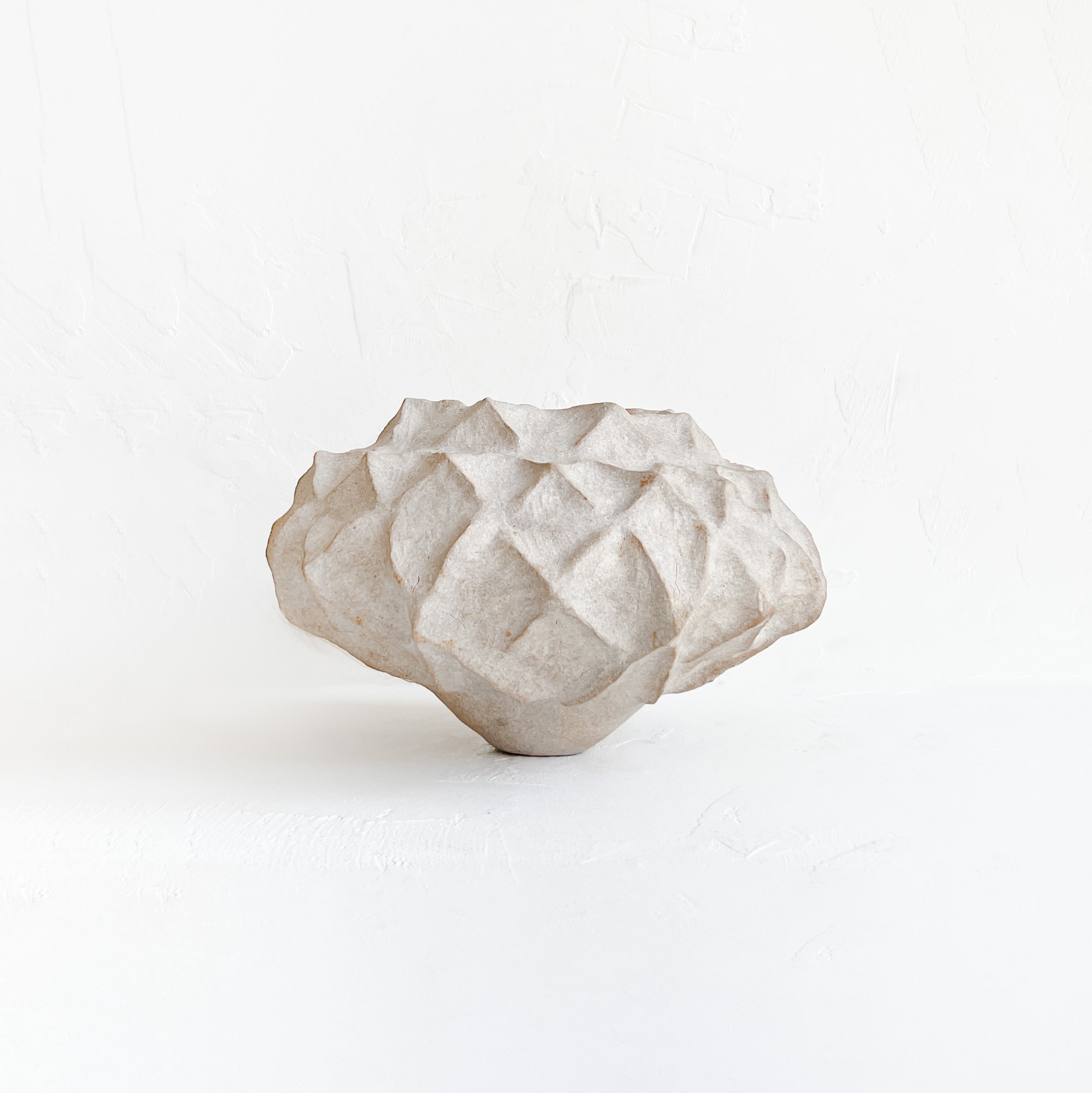 Large X Pot in Warm White