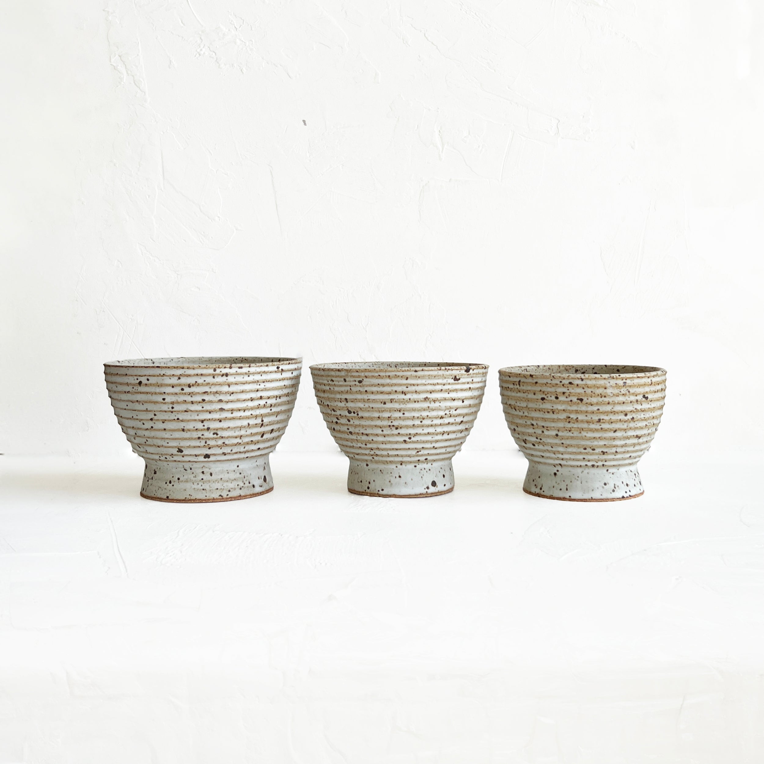 Lined Pedestal Offering Bowl in Quail