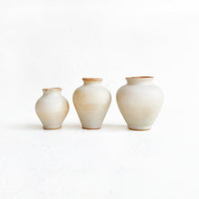 Load image into Gallery viewer, Bud Vase in Warm White