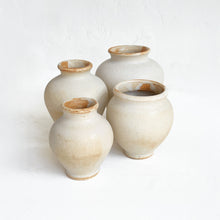 Load image into Gallery viewer, Bud Vase in Warm White