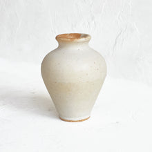 Load image into Gallery viewer, Bud Vase in Warm White