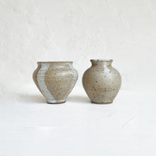 Load image into Gallery viewer, Bud Vase in Speckled White