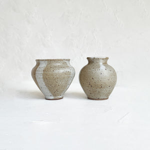 Bud Vase in Speckled White