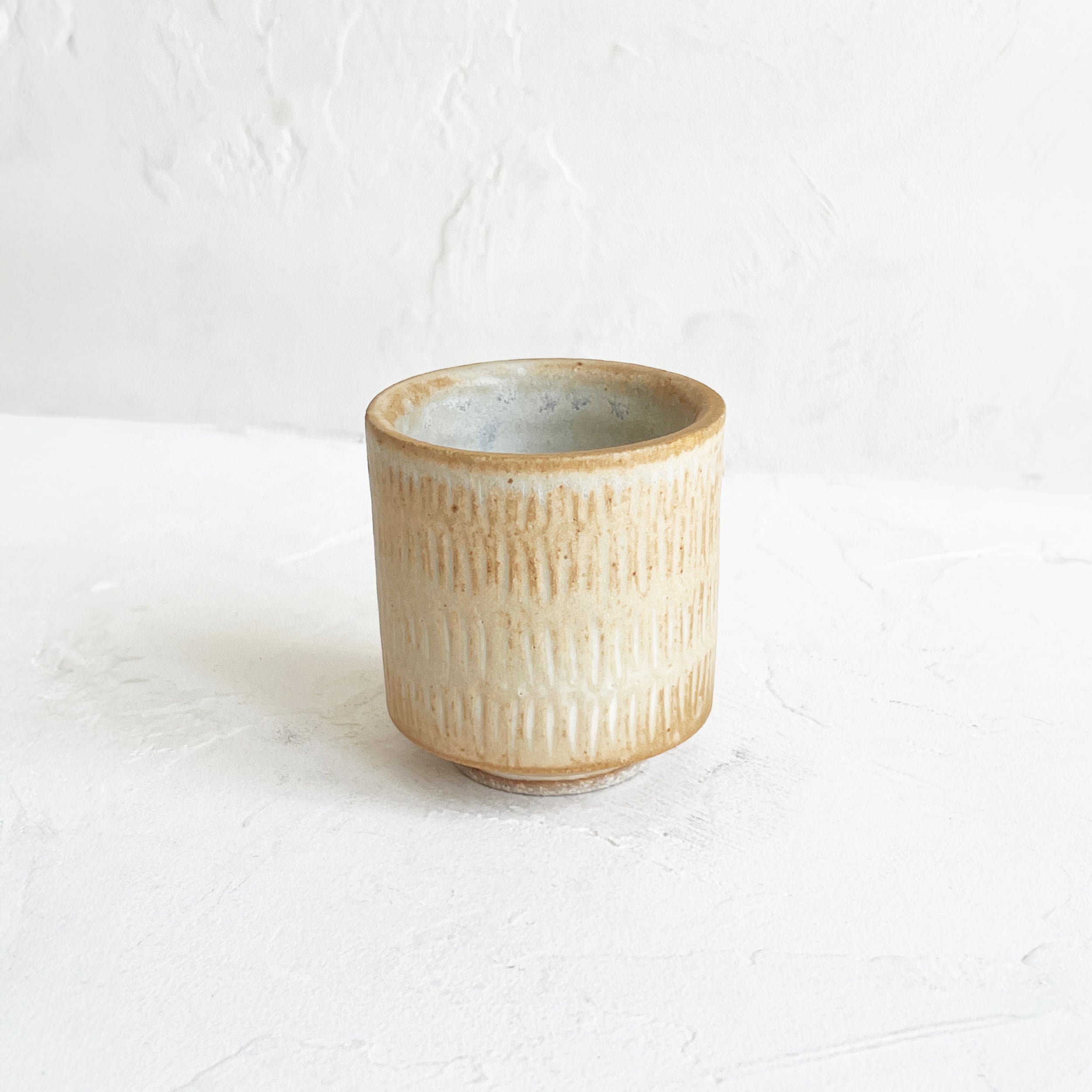 Textured Cortado Cup in Oyster