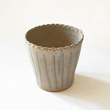 Load image into Gallery viewer, Scalloped Crock in Warm White