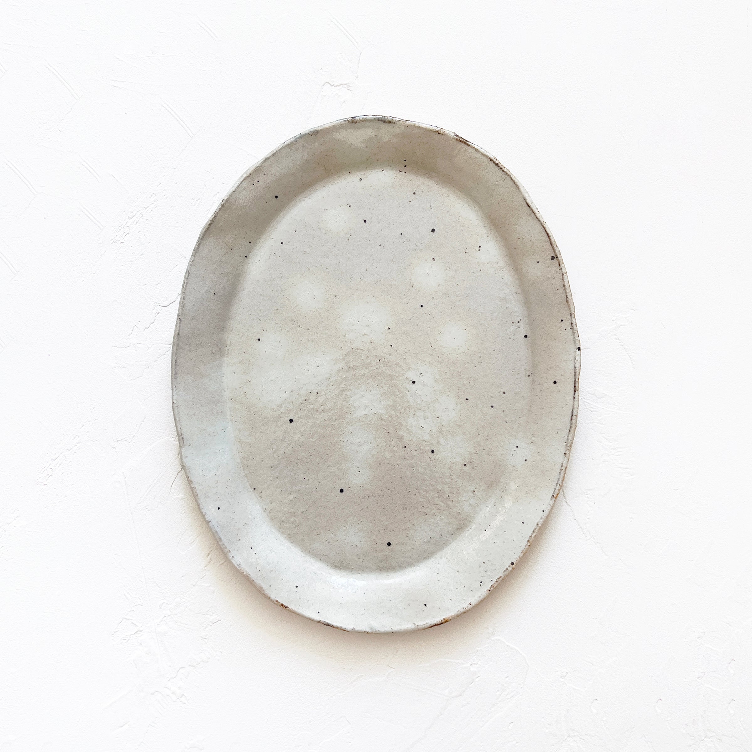 Scalloped Platter in Cream