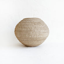 Load image into Gallery viewer, Coiled Vase in Sand