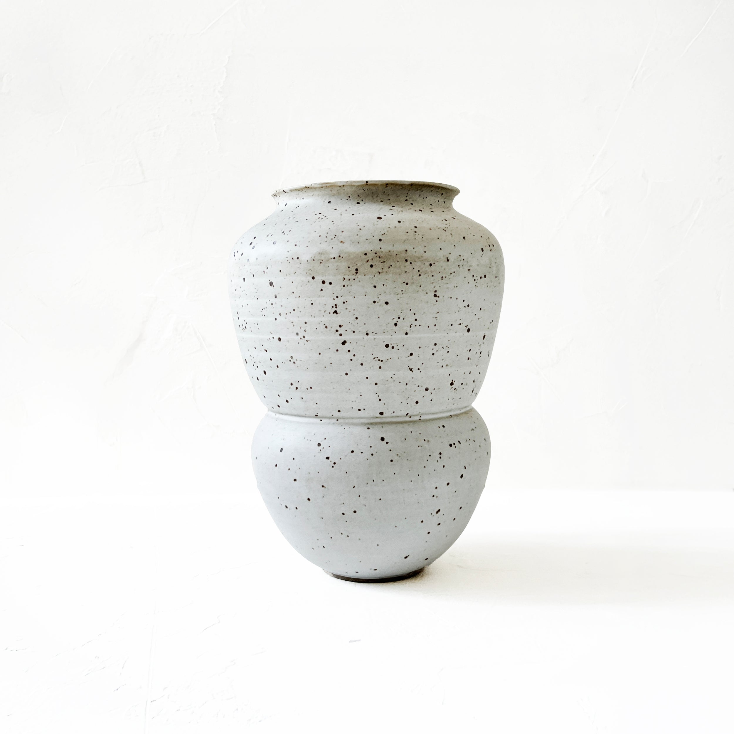 Large Segmented Vase in Speckled Gray