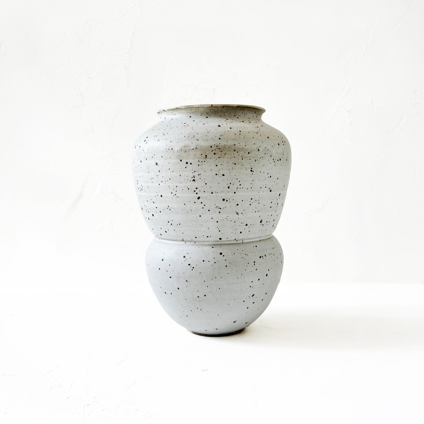 Large Segmented Vase in Speckled Gray
