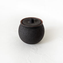 Load image into Gallery viewer, Japanese Salt Pot