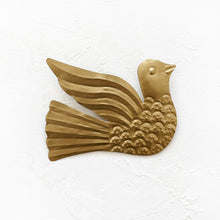 Load image into Gallery viewer, Milagros Golden Doves