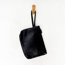 Load image into Gallery viewer, Mar Leather Clutch