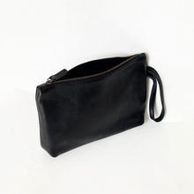 Load image into Gallery viewer, Mar Leather Clutch