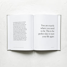 Load image into Gallery viewer, 101 Quotes That Will Change The Way You think