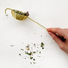 Load image into Gallery viewer, Woven Brass Tea Strainer