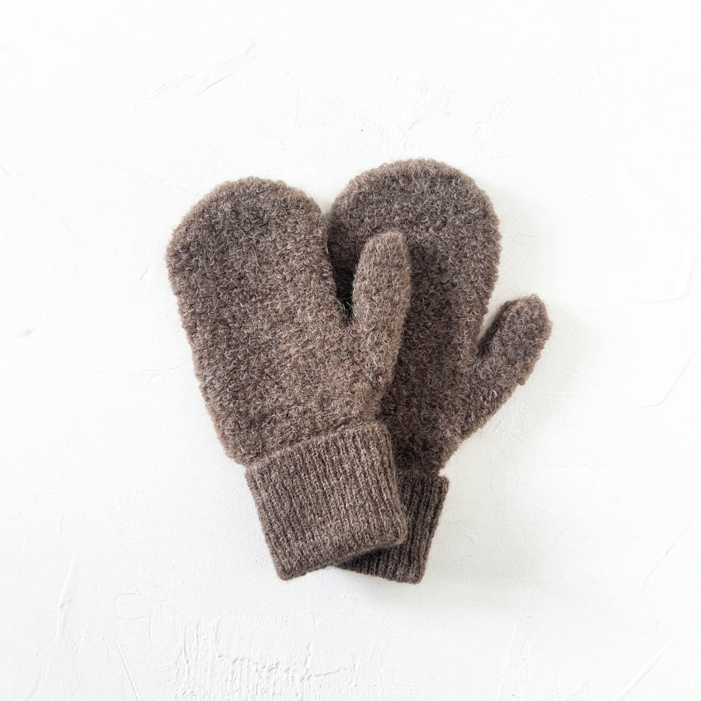 Alpaca Boucle Mittens in Taupe