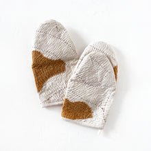 Load image into Gallery viewer, Oven Mitts in Ecru