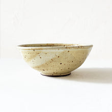 Load image into Gallery viewer, Ceramic Bowl in Speckled Butter