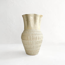 Load image into Gallery viewer, Datura Vase in Citrine