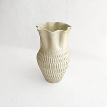 Load image into Gallery viewer, Datura Vase in Citrine