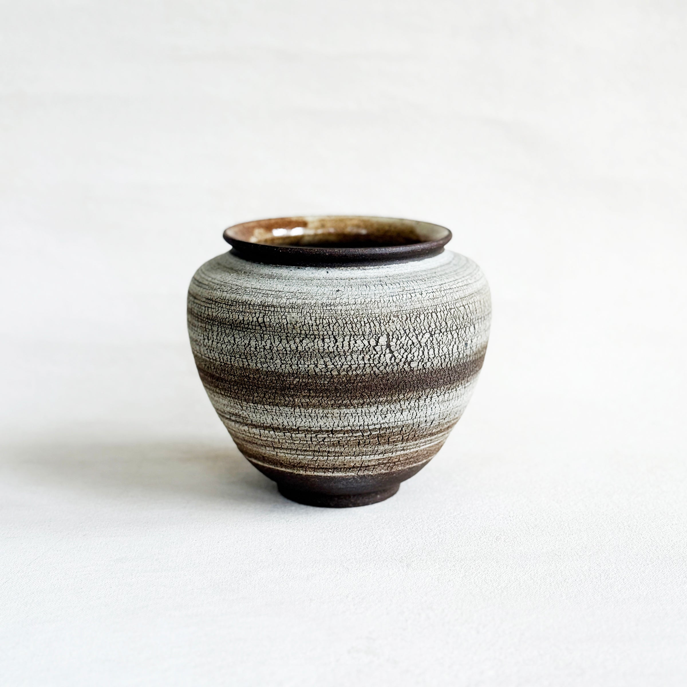 Medium Crackle Pot II
