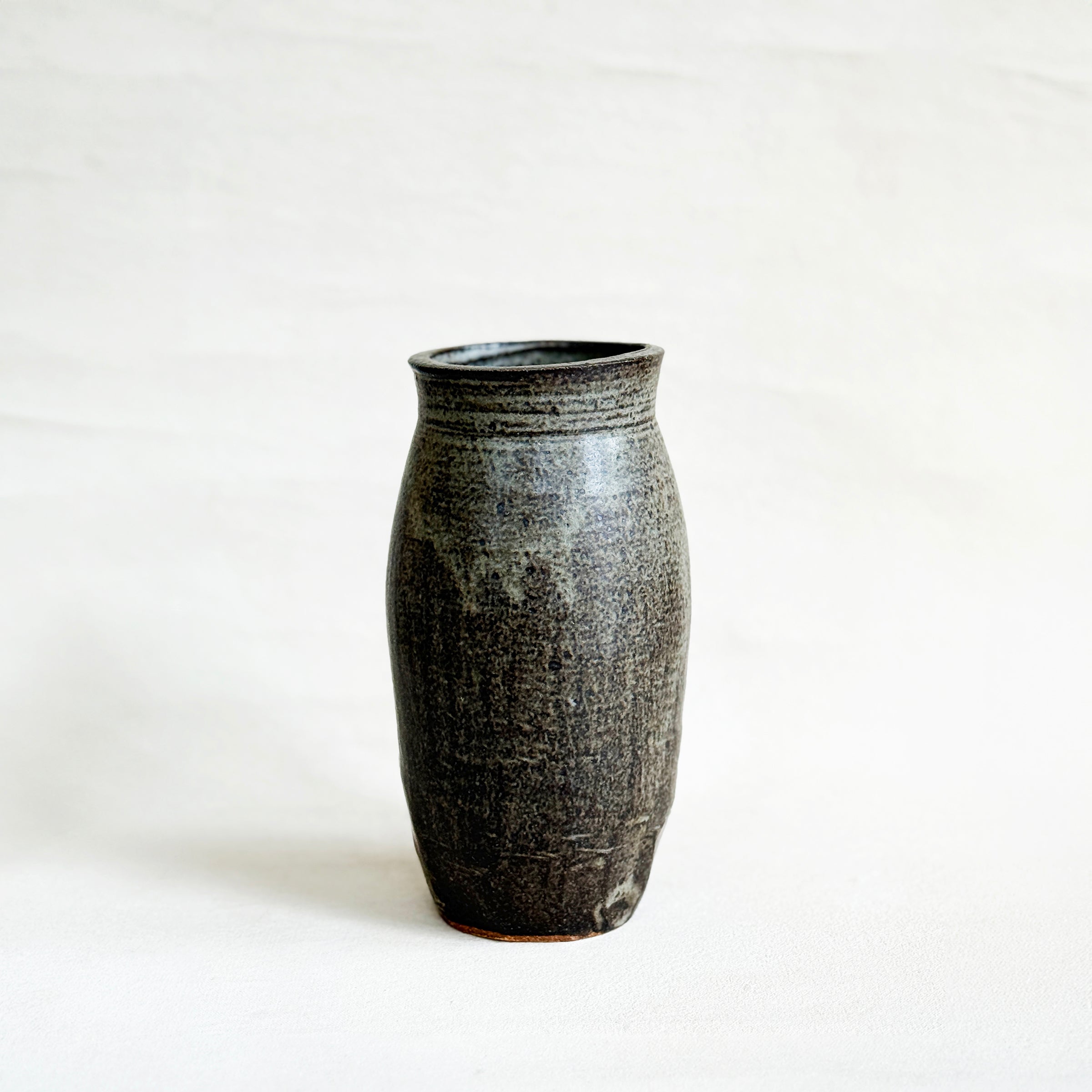Mitsuko Vase in Moss