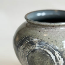Load image into Gallery viewer, Short Shino Vase