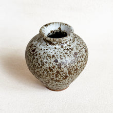 Load image into Gallery viewer, Speckled Bud Vase
