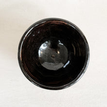 Load image into Gallery viewer, Brutalist footed Bowls
