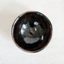 Load image into Gallery viewer, Brutalist footed Bowls