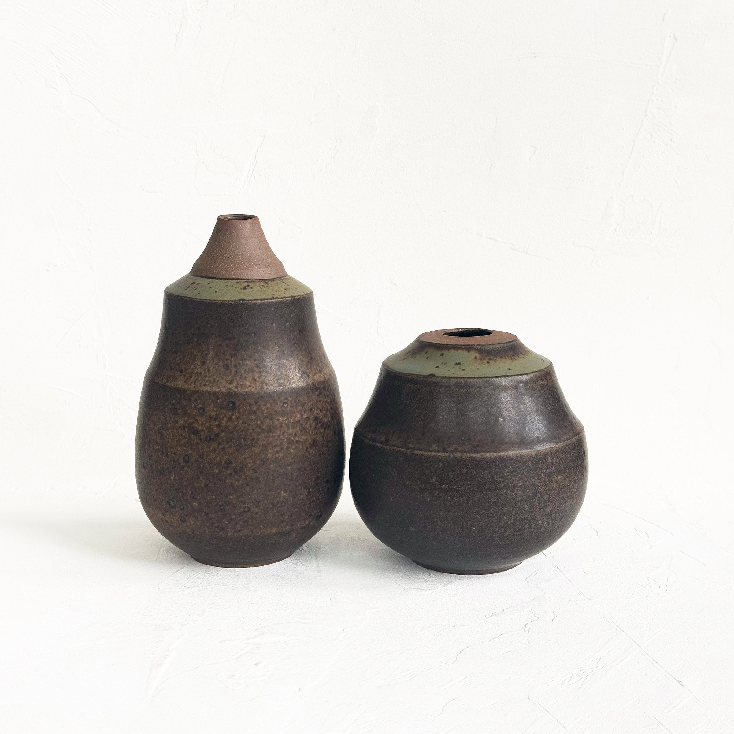 Archer Speckled Vase in Olive and Brown