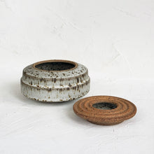 Load image into Gallery viewer, Archer Lidded Vessel in Speckled White